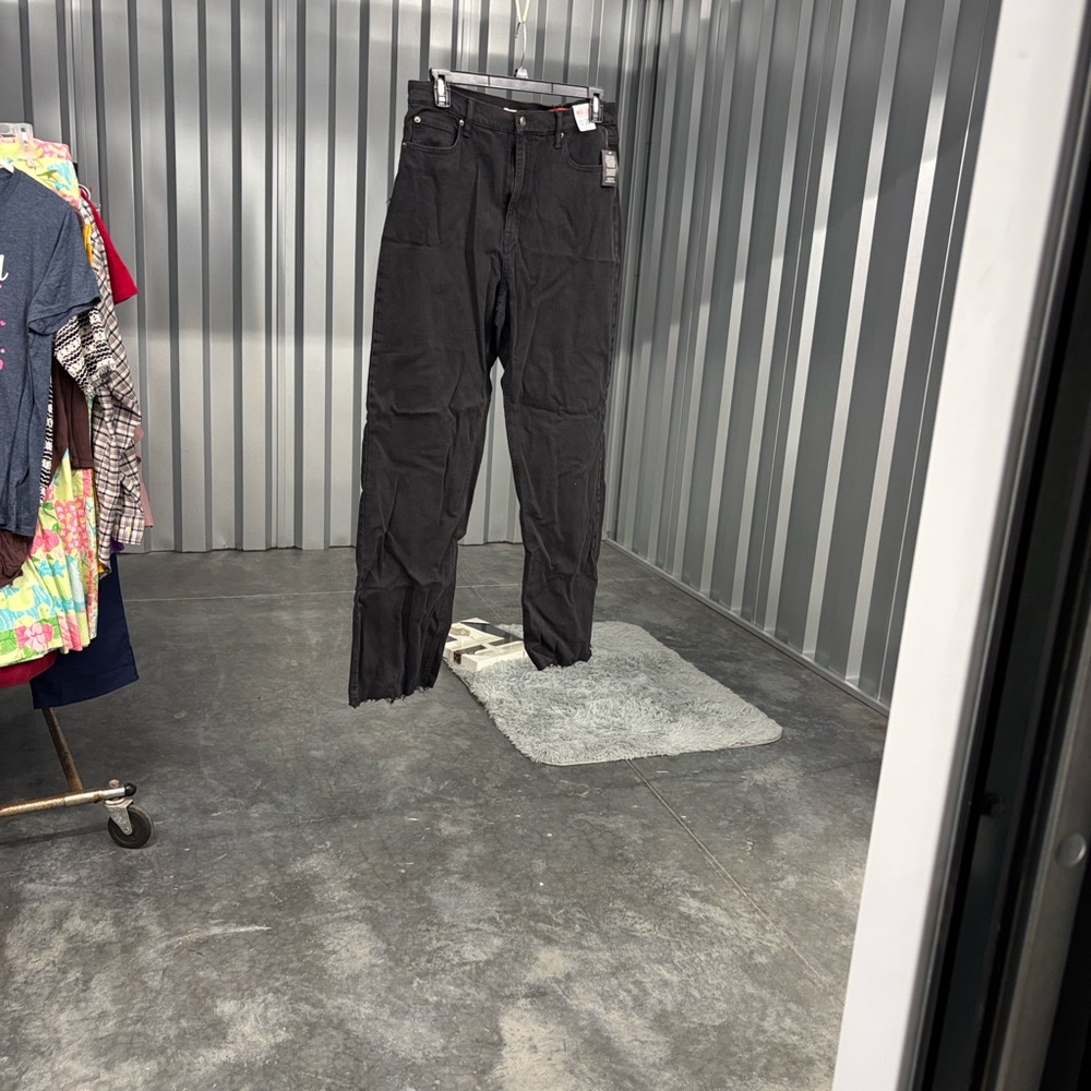 NWT Celebrity Pink Black Denim Jeans Raw Hem Wide Leg Hi-Rise The Darling 11/30